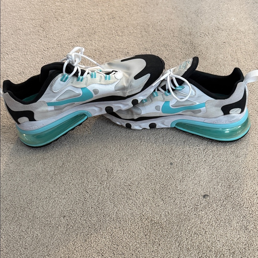 Nike Air Max Shoes in White and Aqua